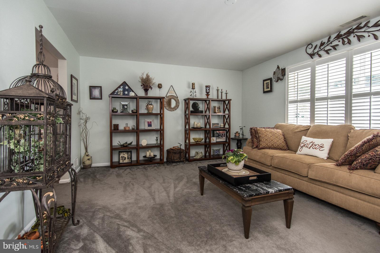 HOLLANDALE - Residential