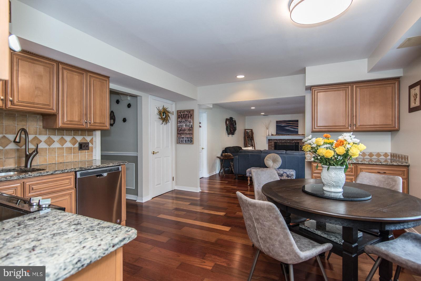 HOLLANDALE - Residential