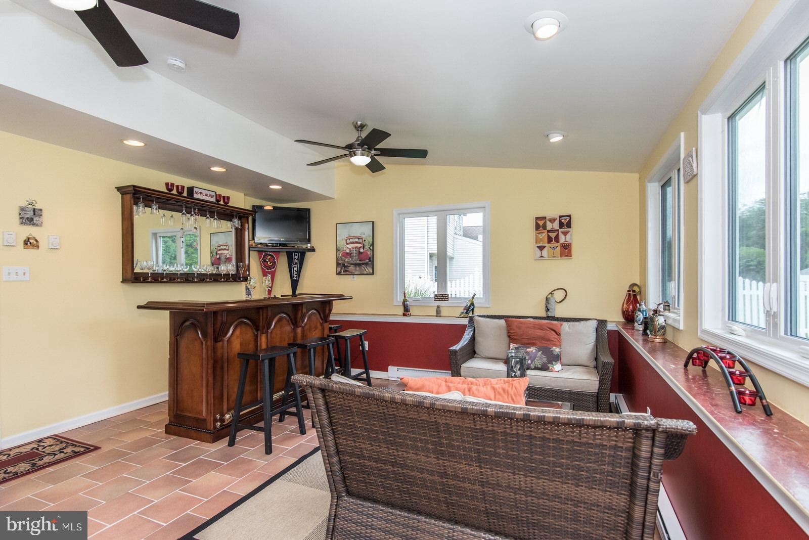 HOLLANDALE - Residential