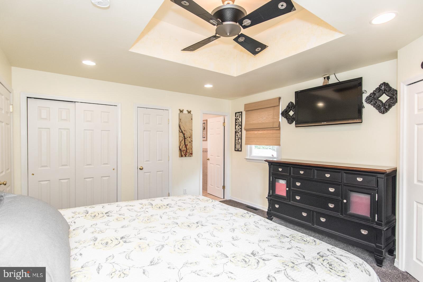 HOLLANDALE - Residential