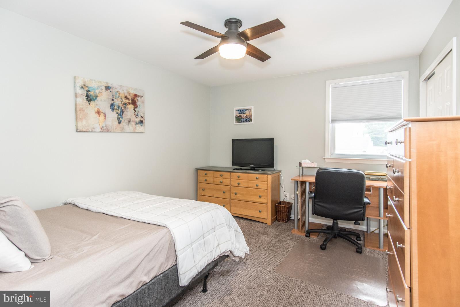 HOLLANDALE - Residential