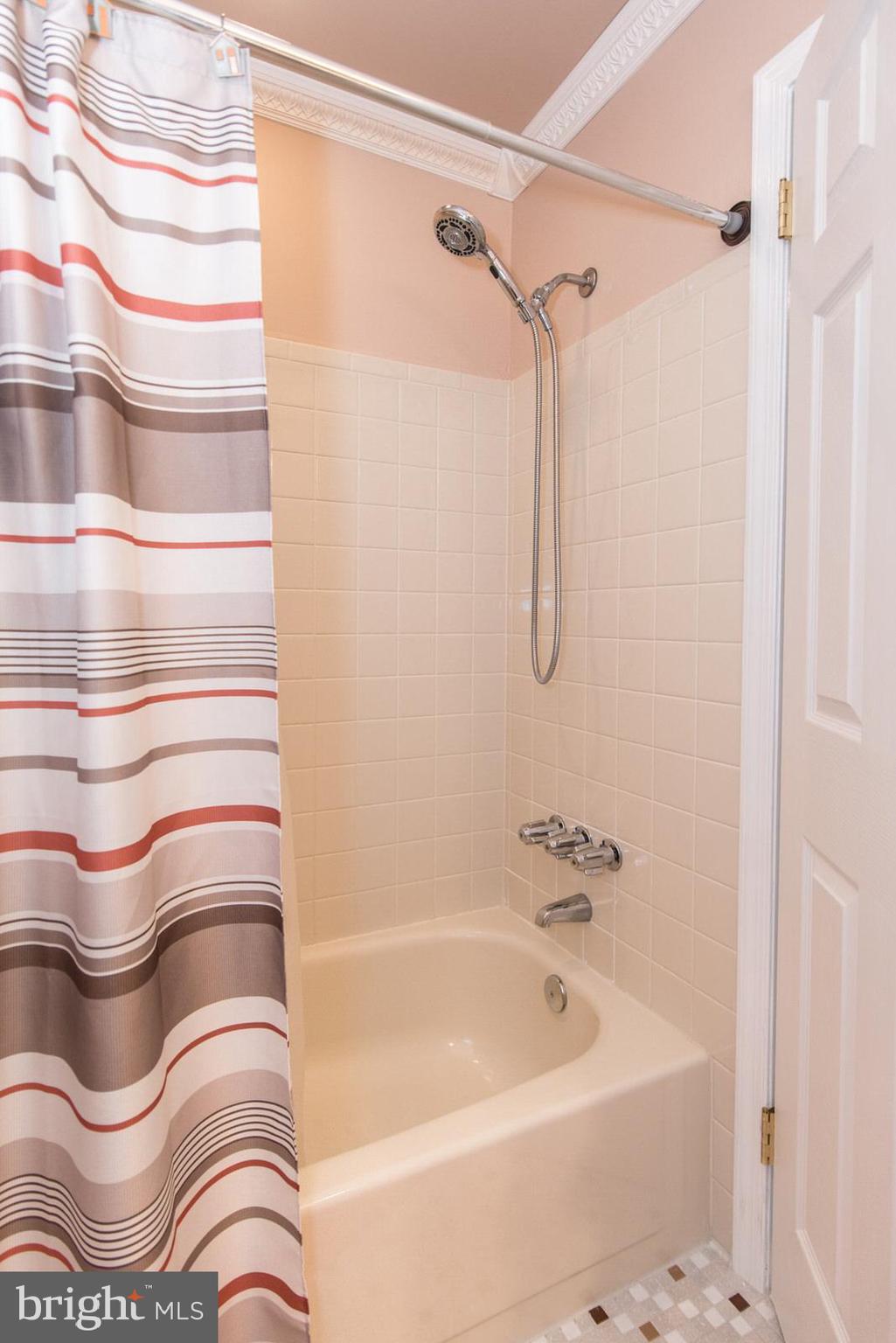 HOLLANDALE - Residential