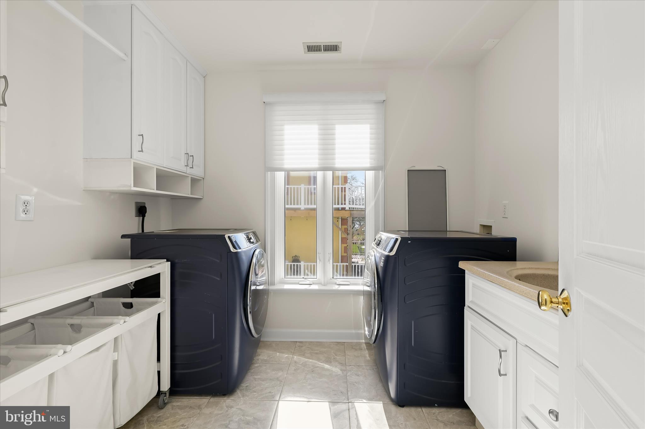 BAYSIDE BEACH - Residential