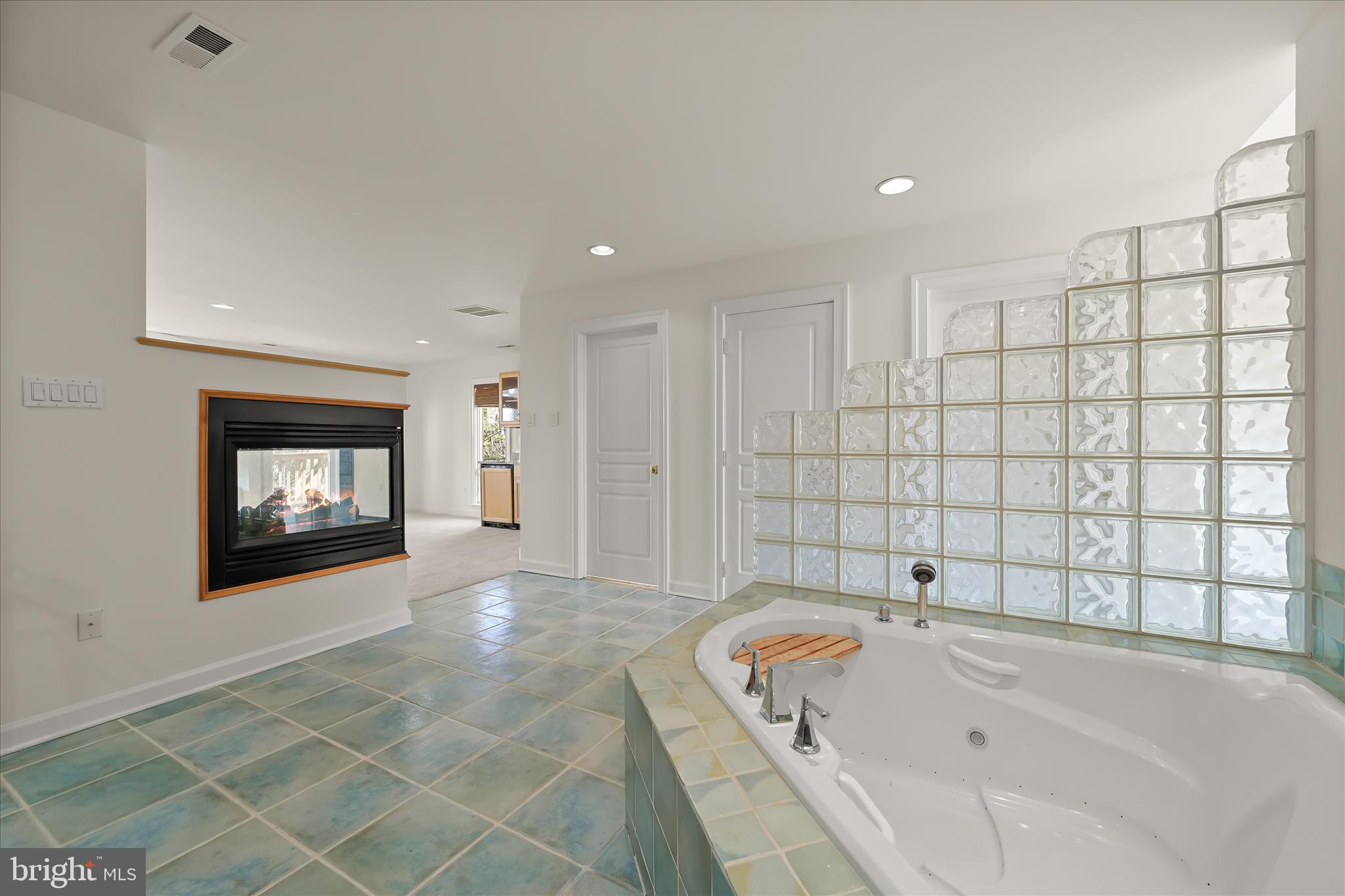 BAYSIDE BEACH - Residential