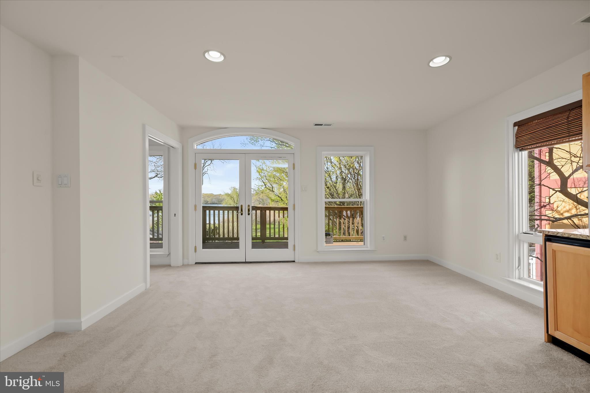 BAYSIDE BEACH - Residential