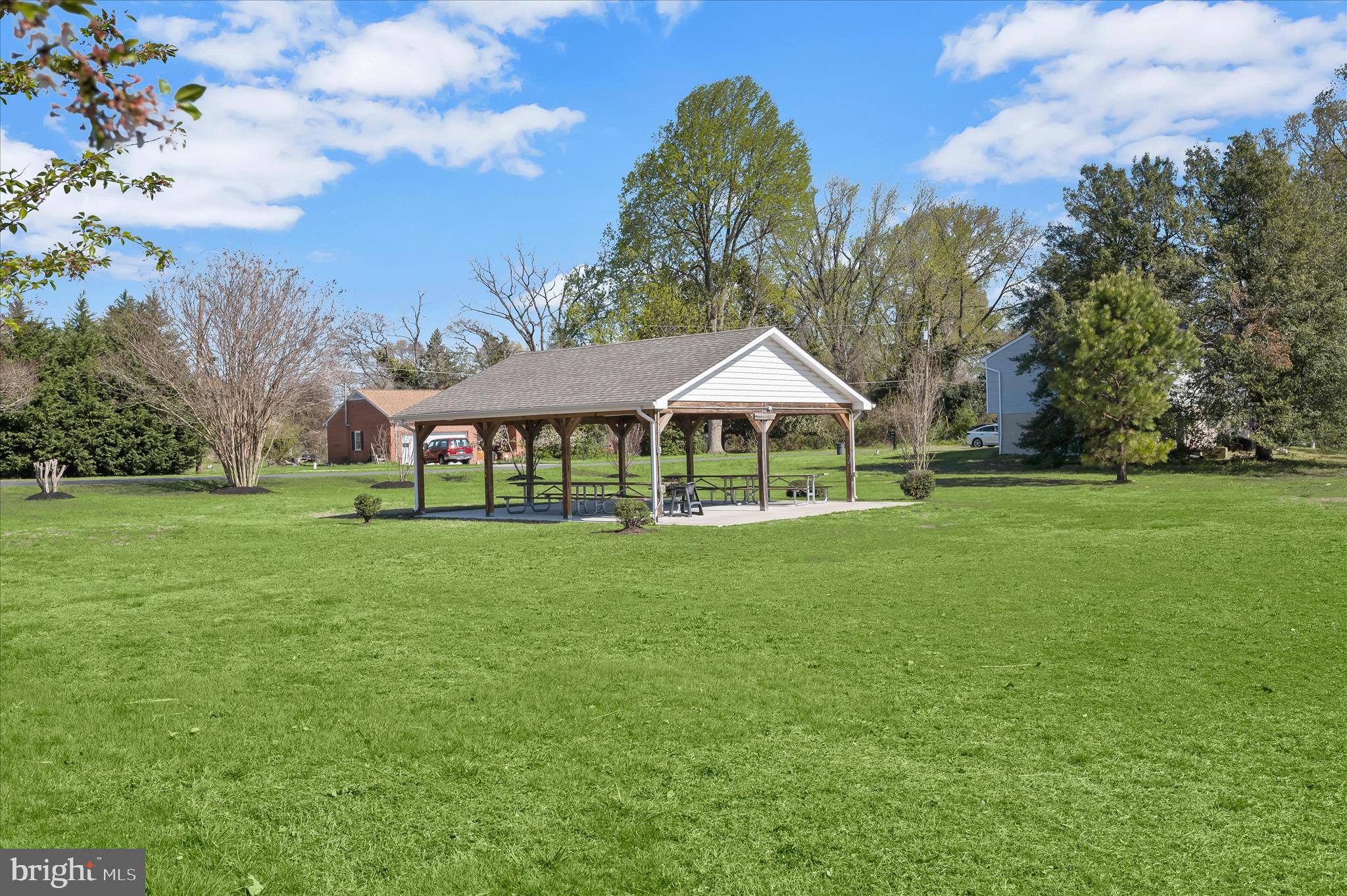 BAYSIDE BEACH - Residential