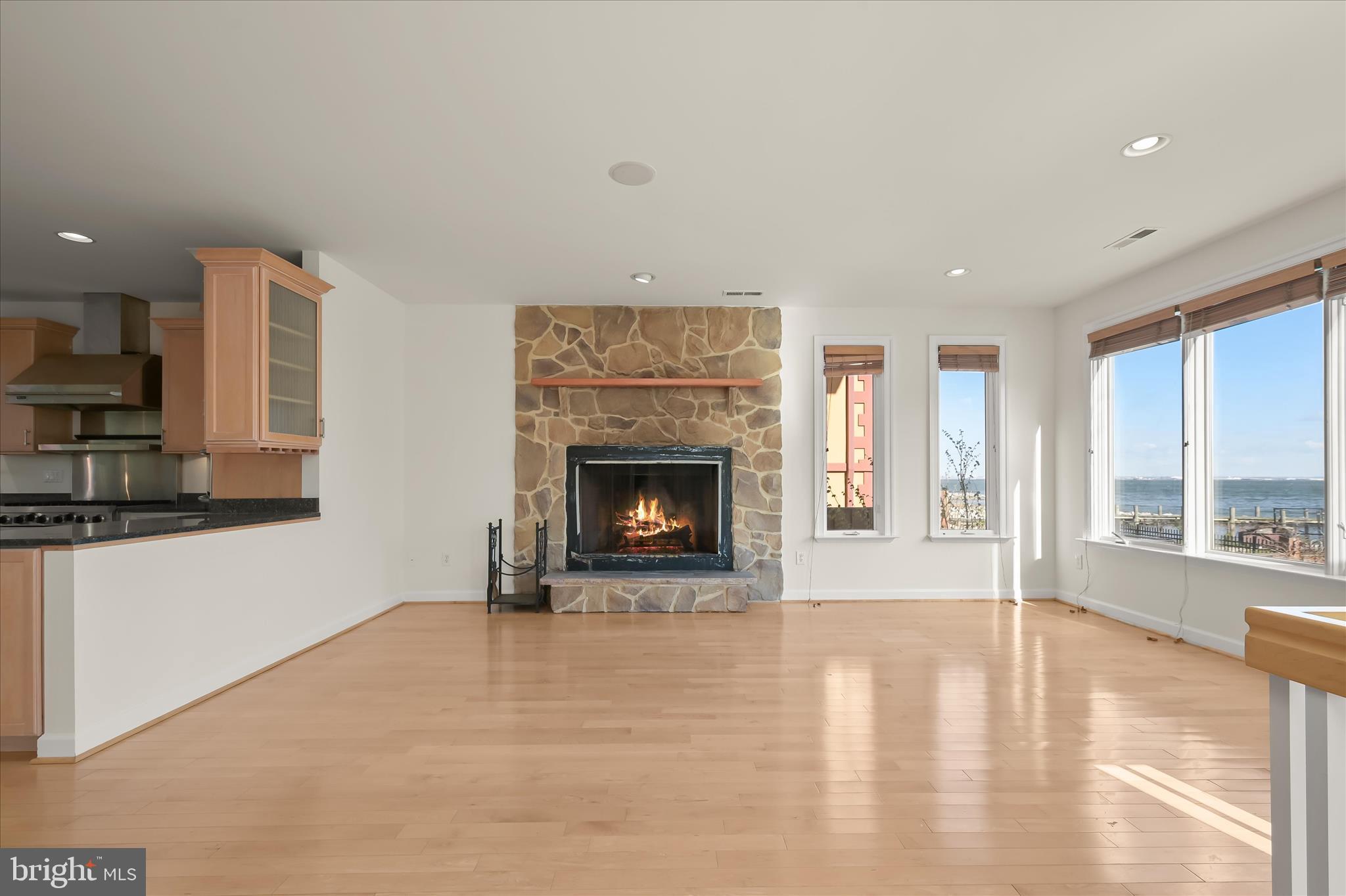 BAYSIDE BEACH - Residential