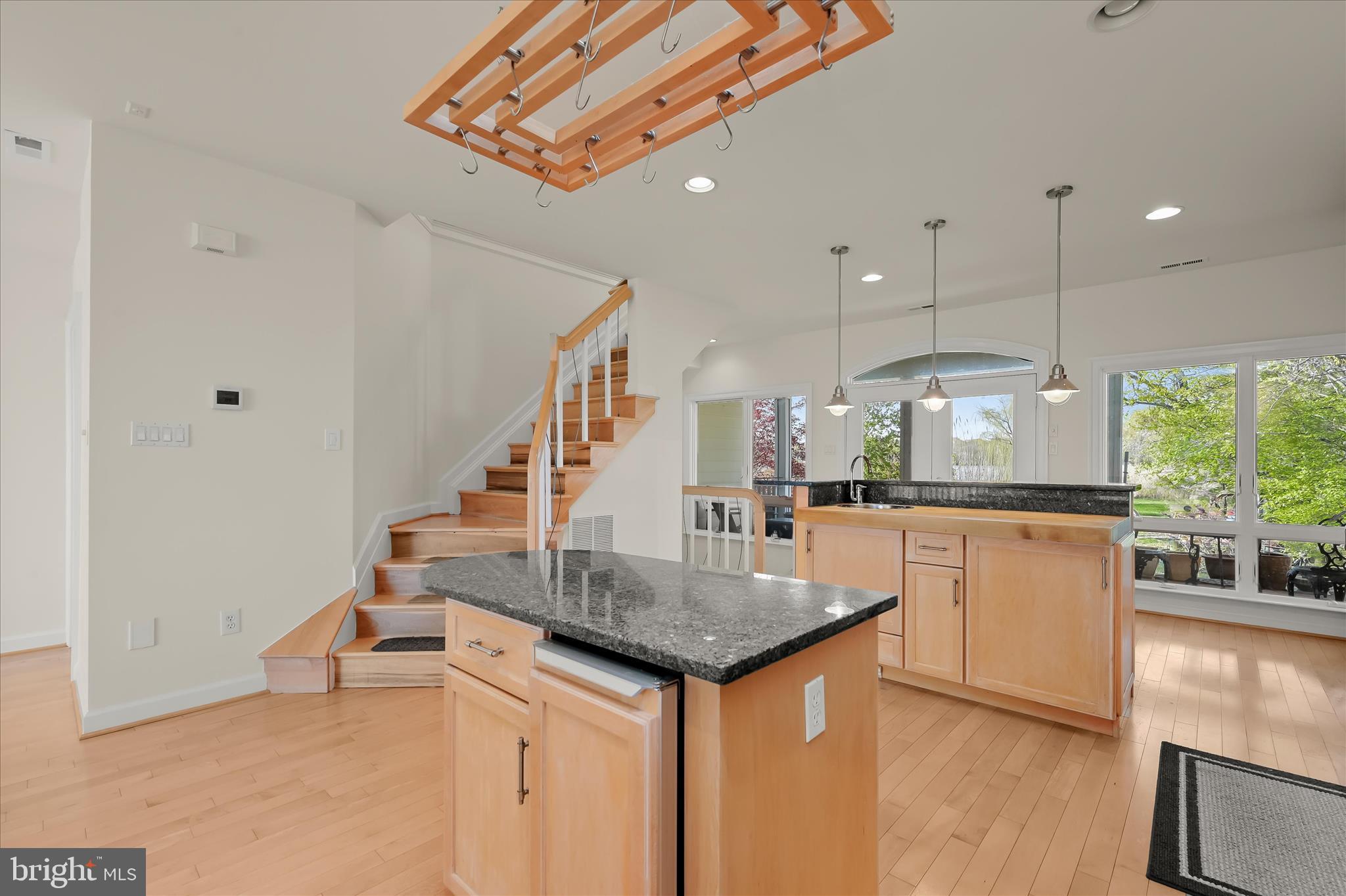 BAYSIDE BEACH - Residential