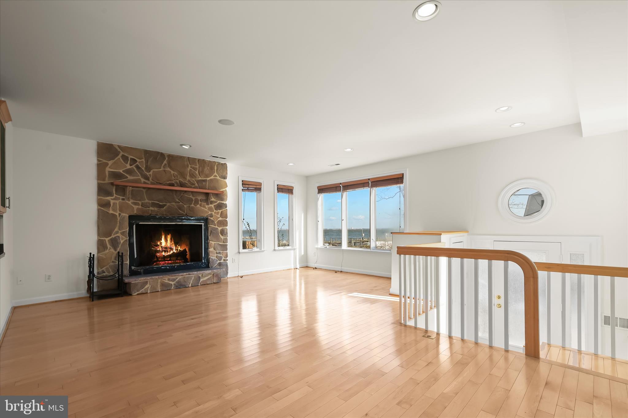 BAYSIDE BEACH - Residential