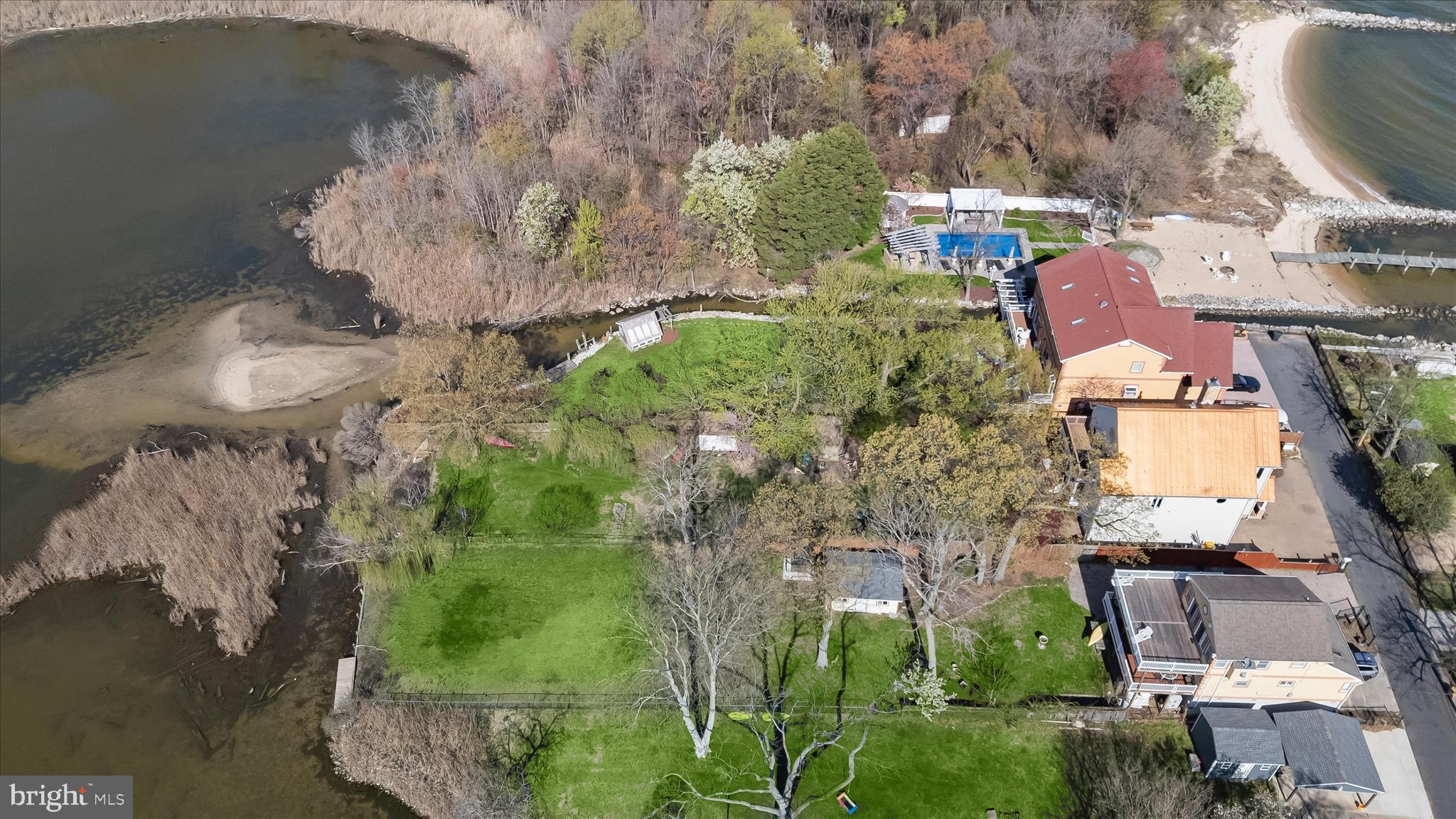 BAYSIDE BEACH - Residential