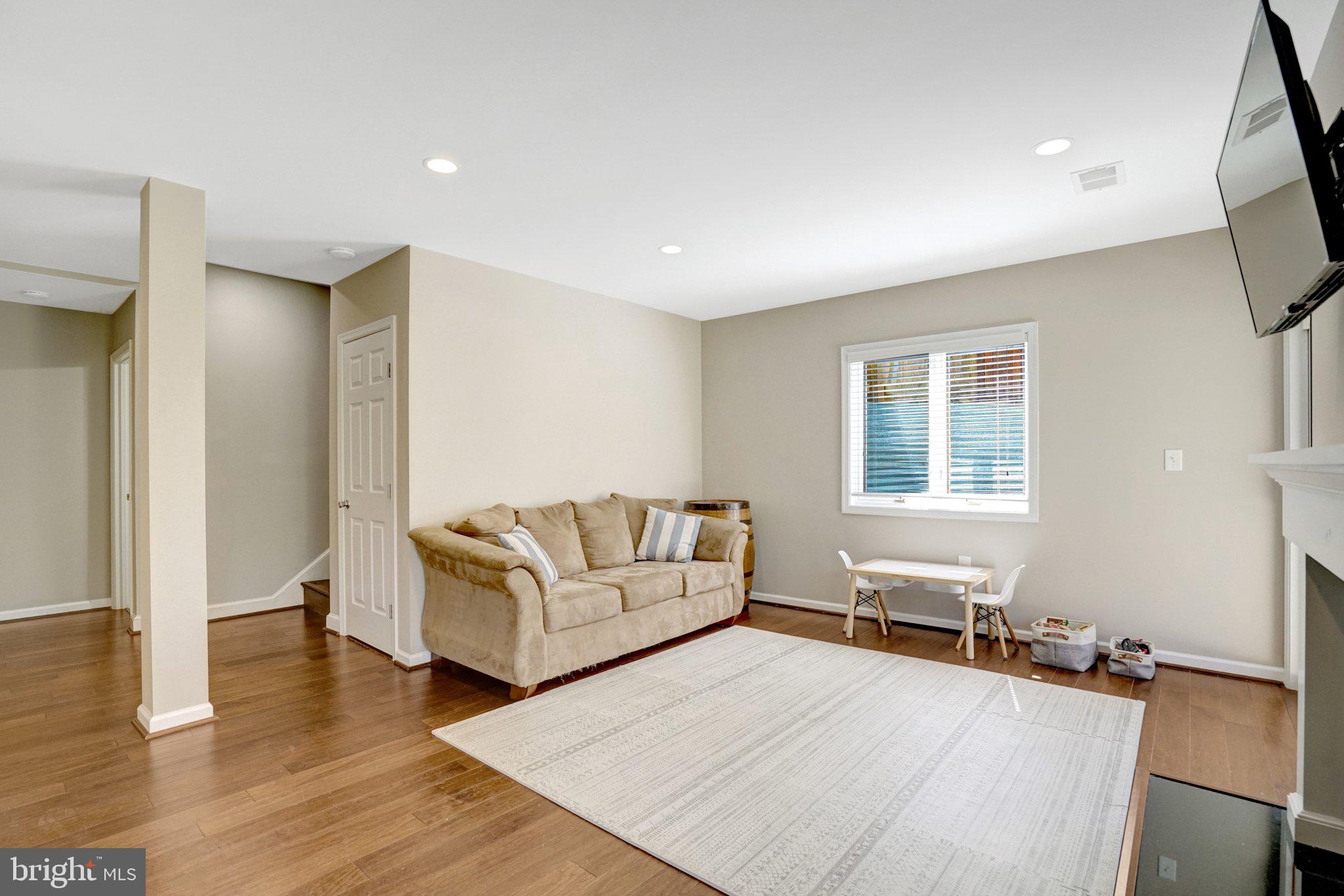 BELLE HAVEN MEWS - Residential