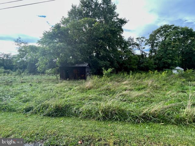 NONE AVAILABLE - Land