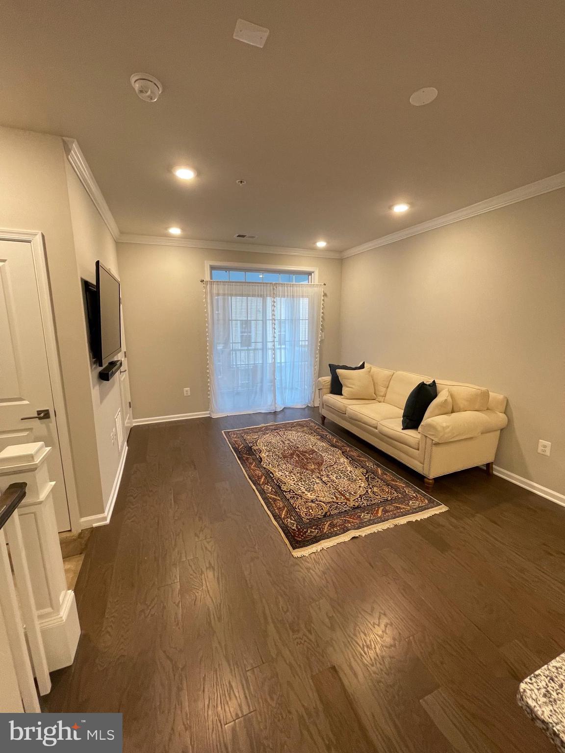 RIDGES AT LOUDOUN VALLEY - Residential Lease