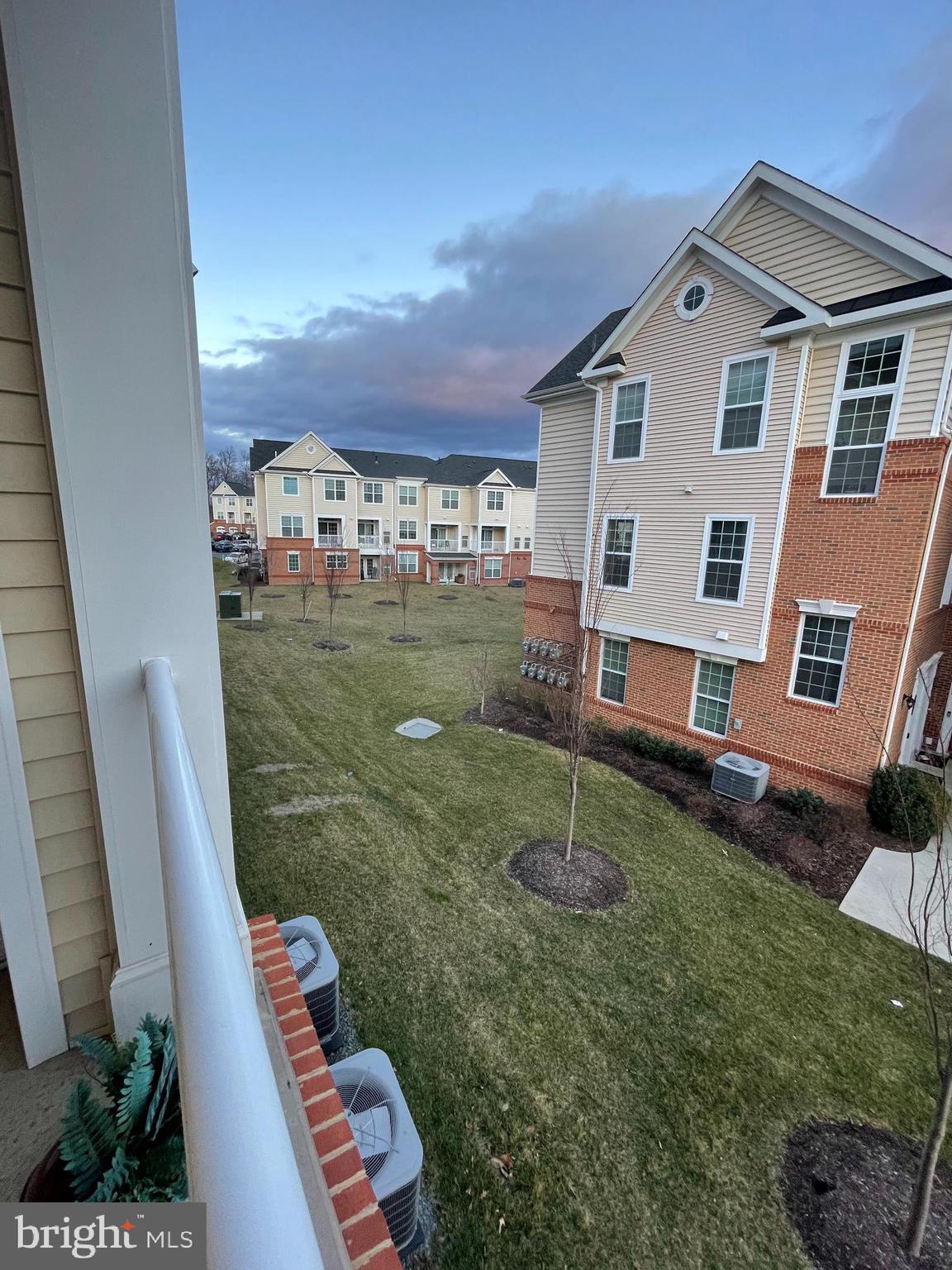 RIDGES AT LOUDOUN VALLEY - Residential Lease