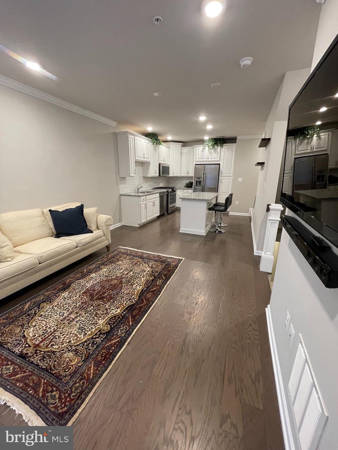 RIDGES AT LOUDOUN VALLEY - Residential Lease