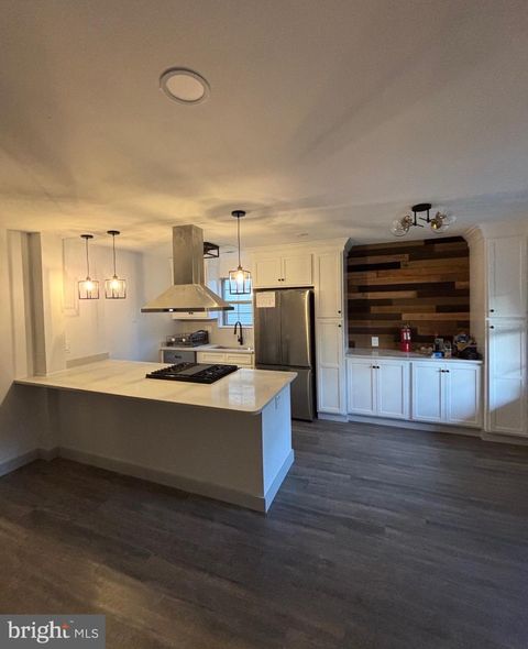 Condo For Sale - 414 Tavistock<br/> CHERRY HILL, NJ 08034