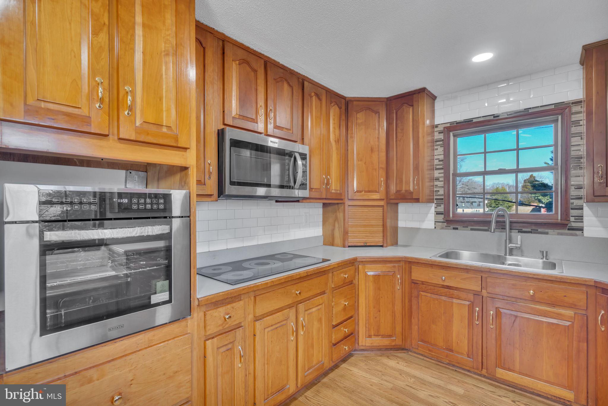 BAYTOWNE VILLAGE - Residential