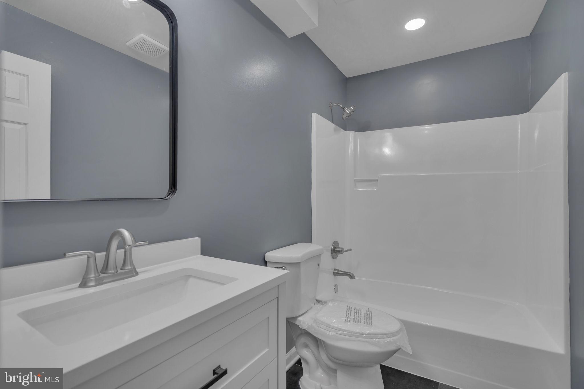 BAYTOWNE VILLAGE - Residential