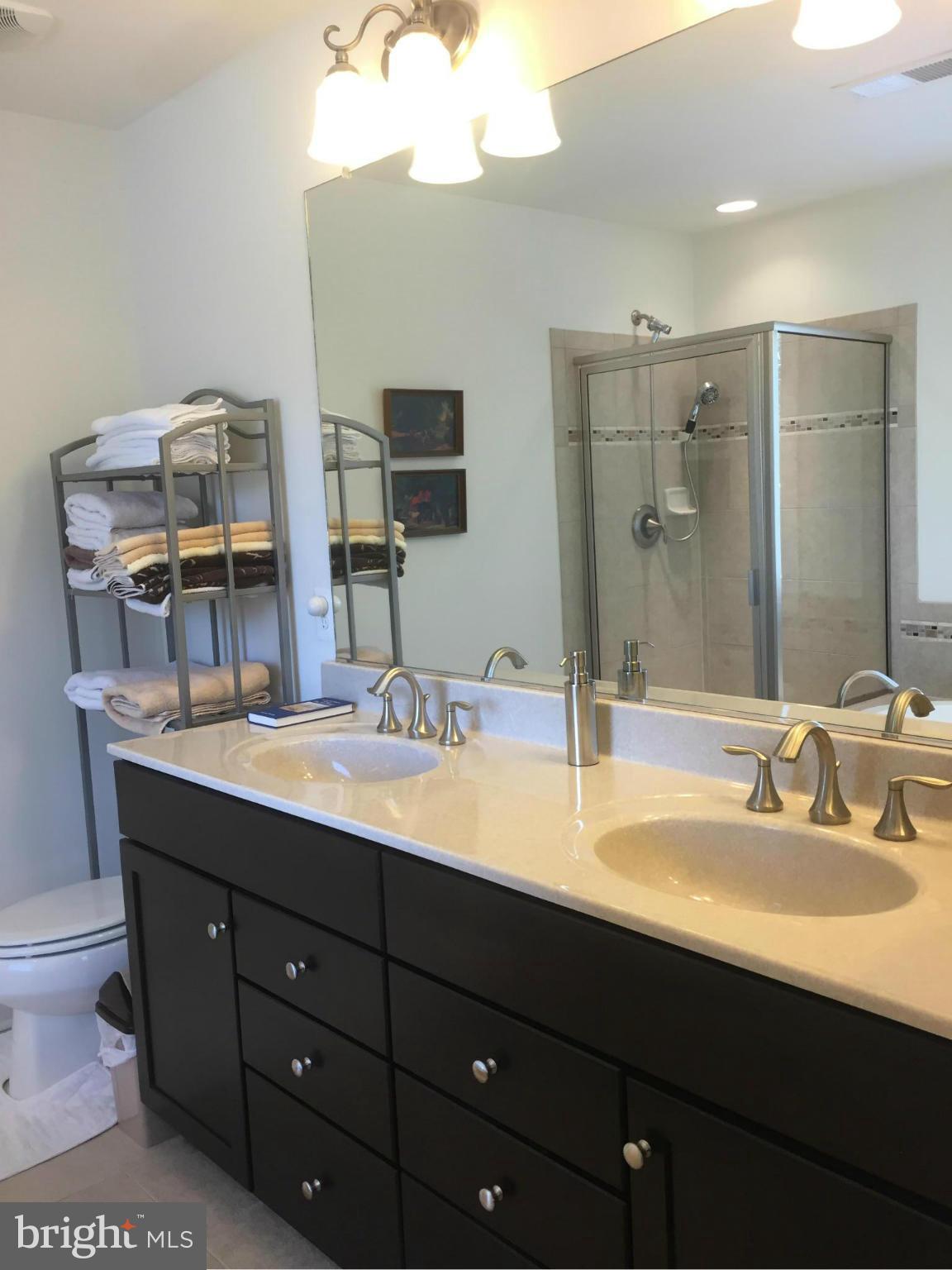 HUNTINGTON MEWS - Residential Lease