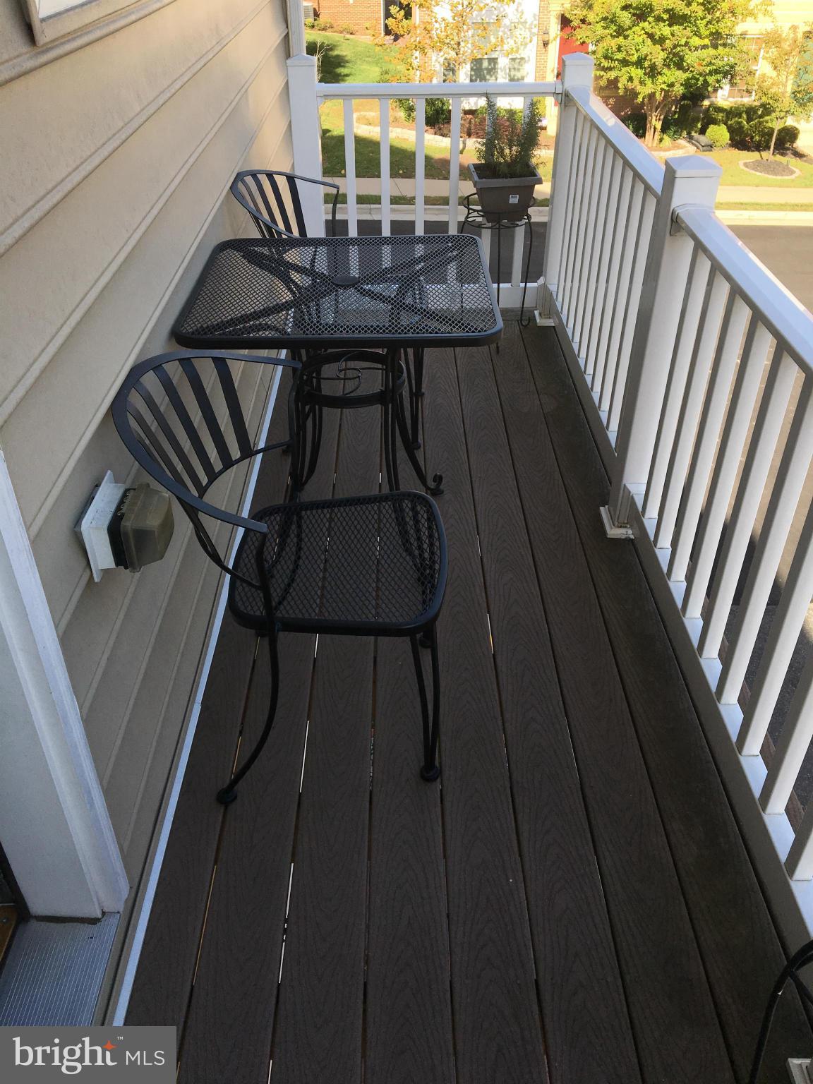 HUNTINGTON MEWS - Residential Lease