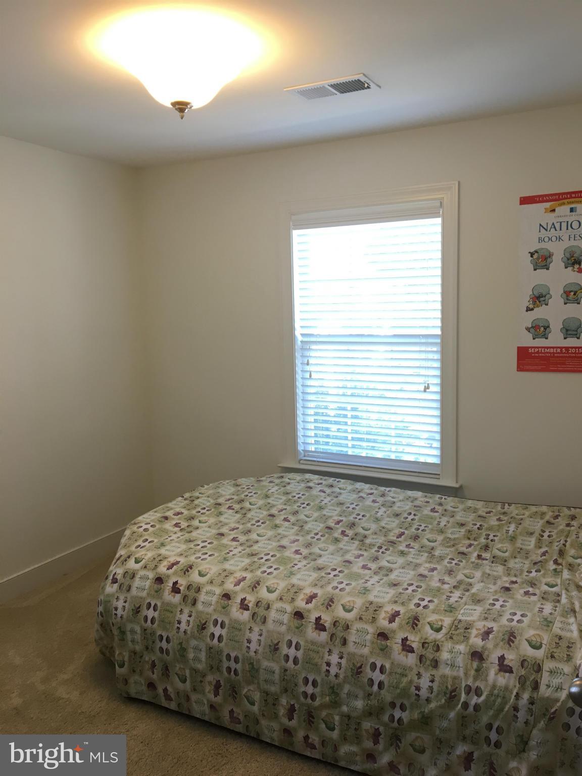 HUNTINGTON MEWS - Residential Lease