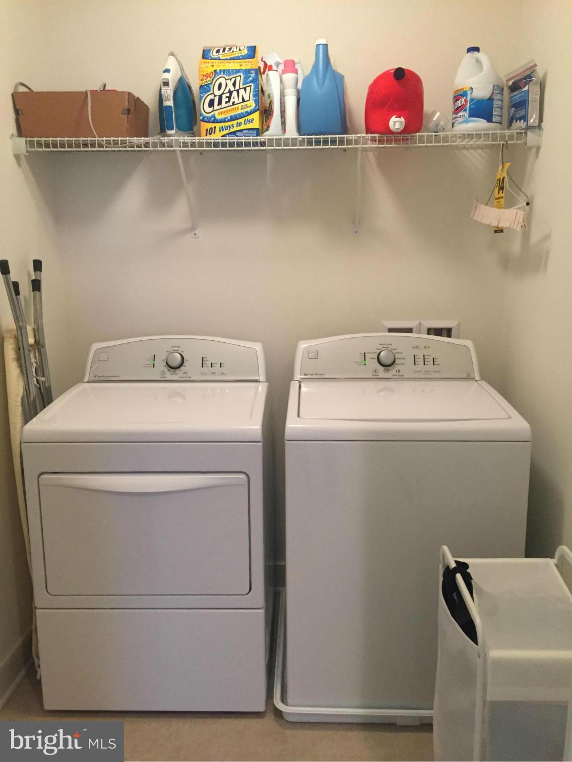 HUNTINGTON MEWS - Residential Lease