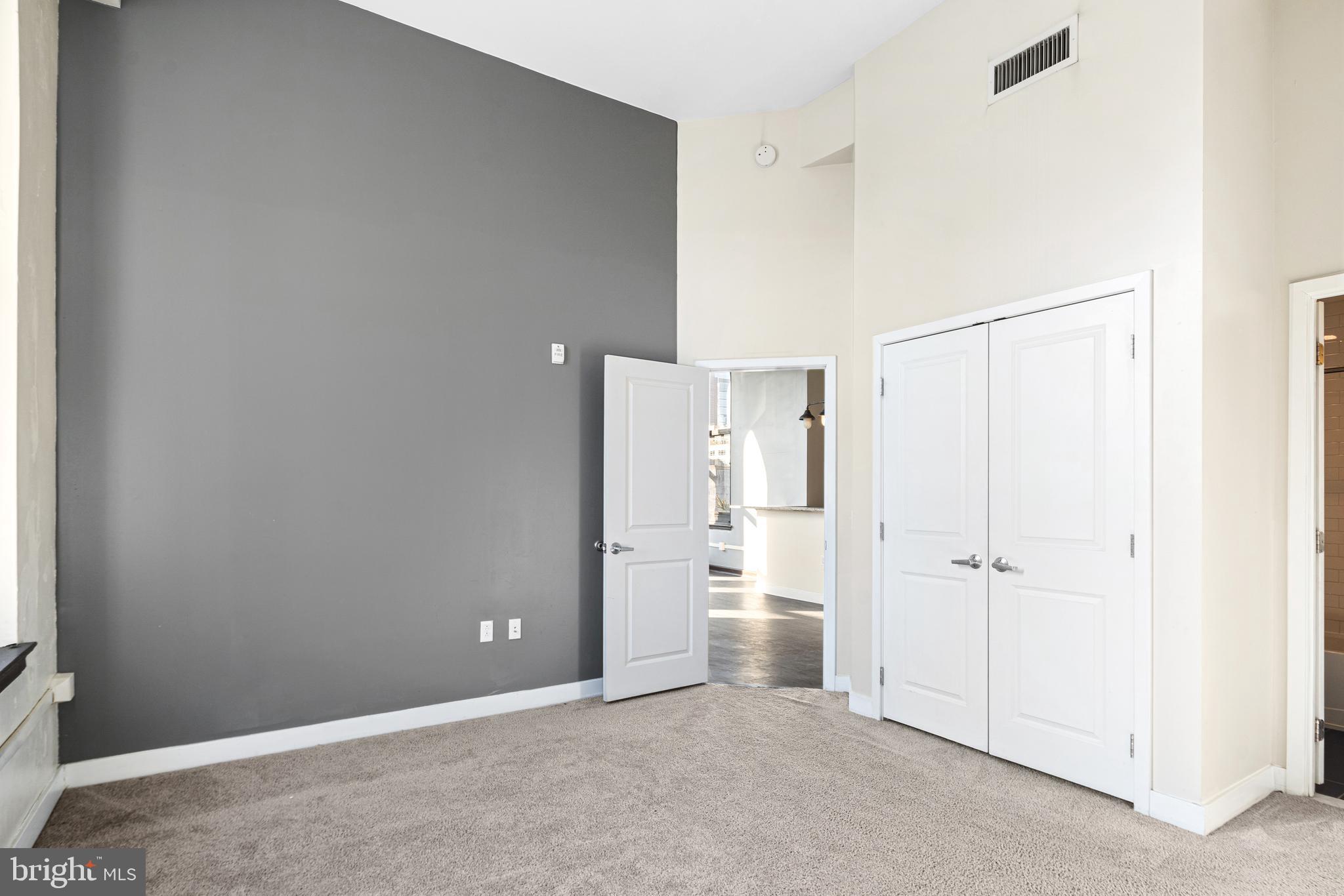 CENTER CITY - Residential Lease