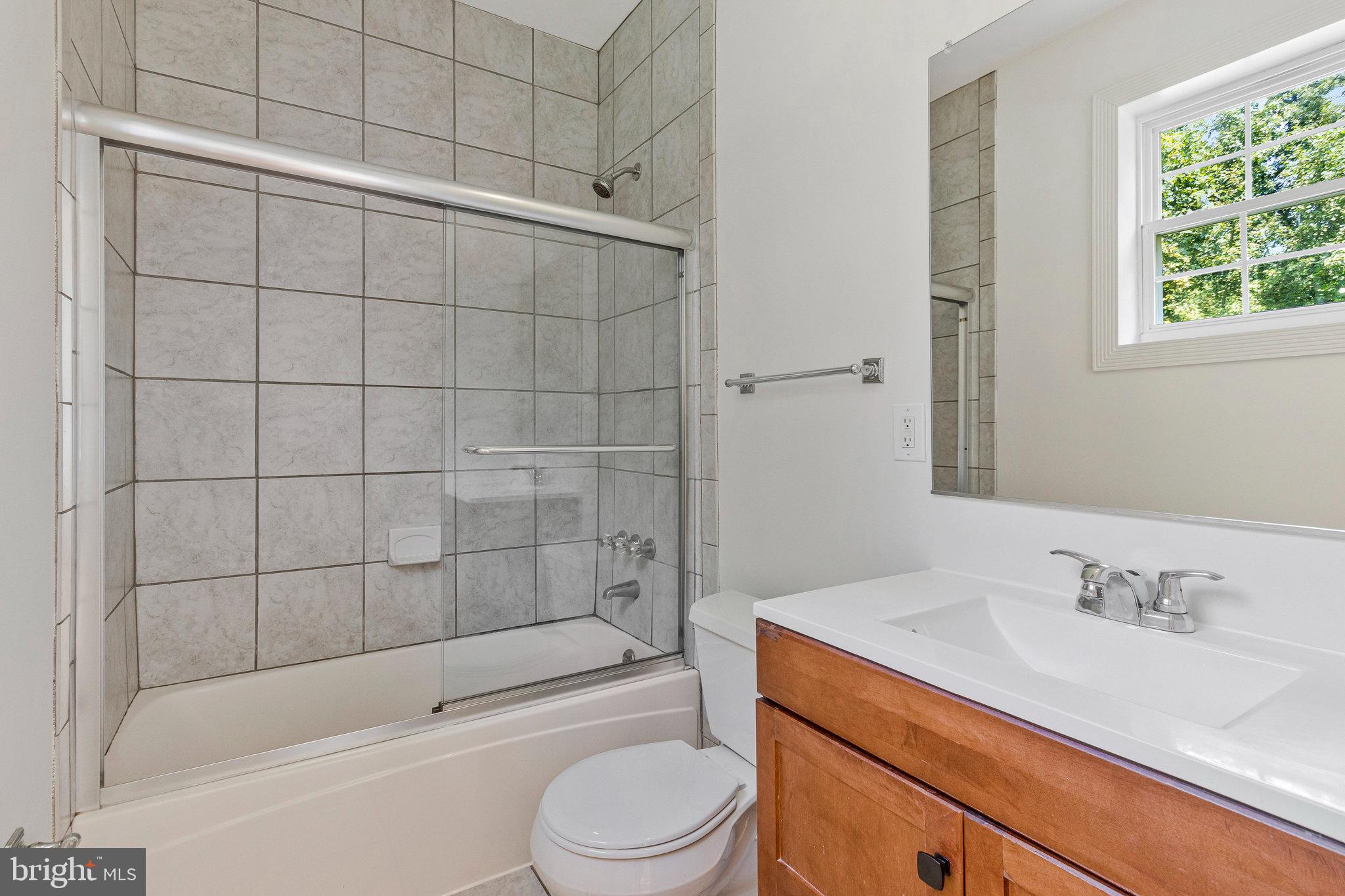 GLENN DALE - Residential