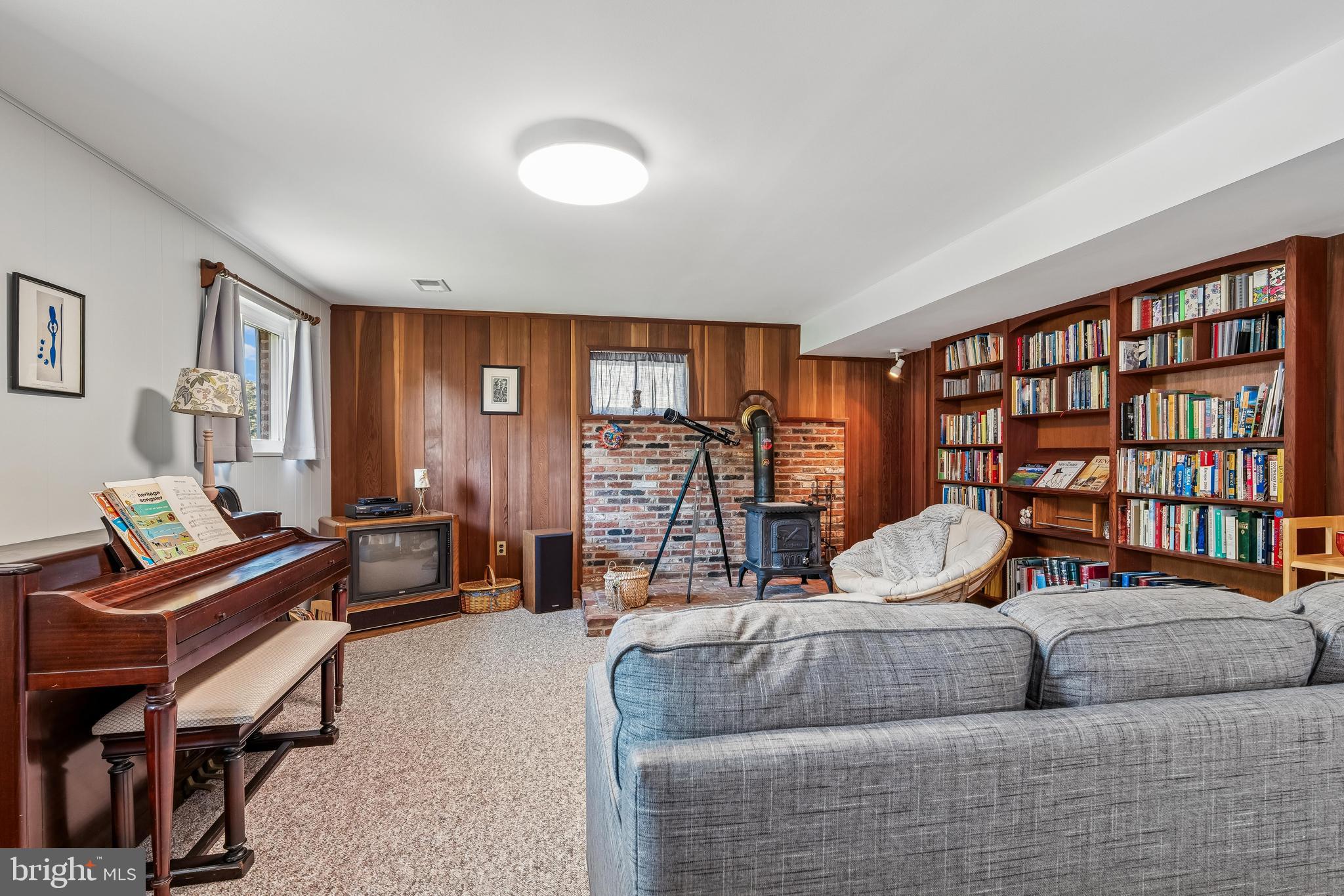 KEMP MILL ESTATES - Residential
