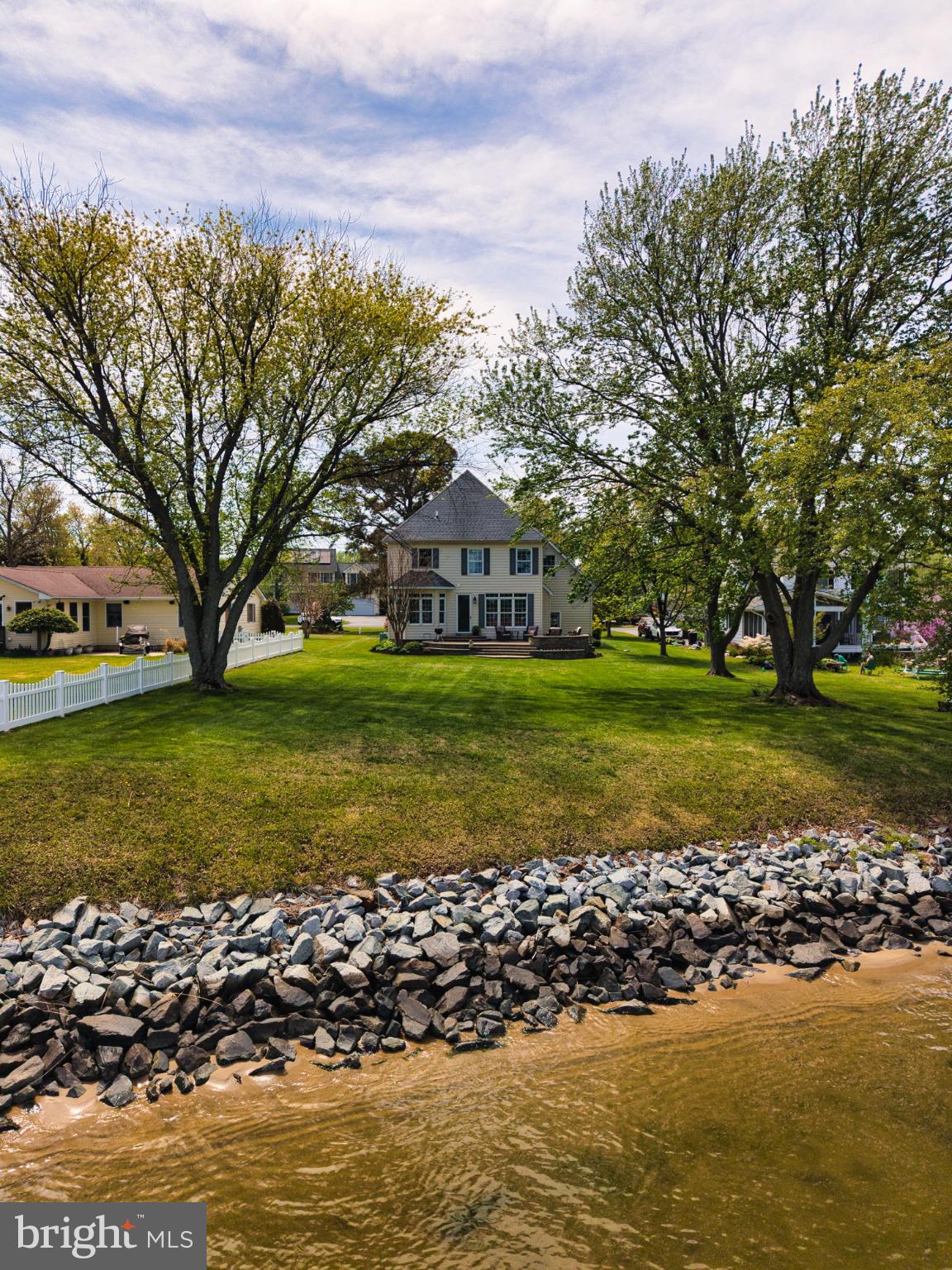 604 BROADCREEK DRIVE