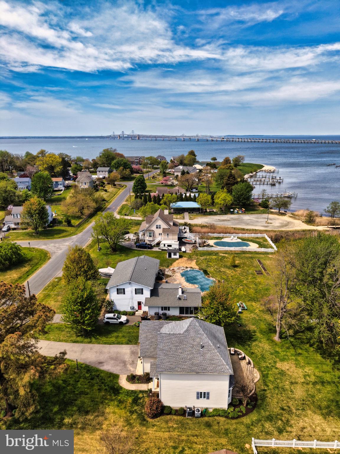 604 BROADCREEK DRIVE