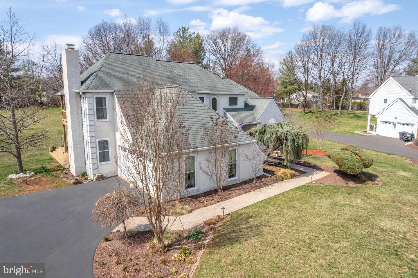 56 W WINDROSE DRIVE