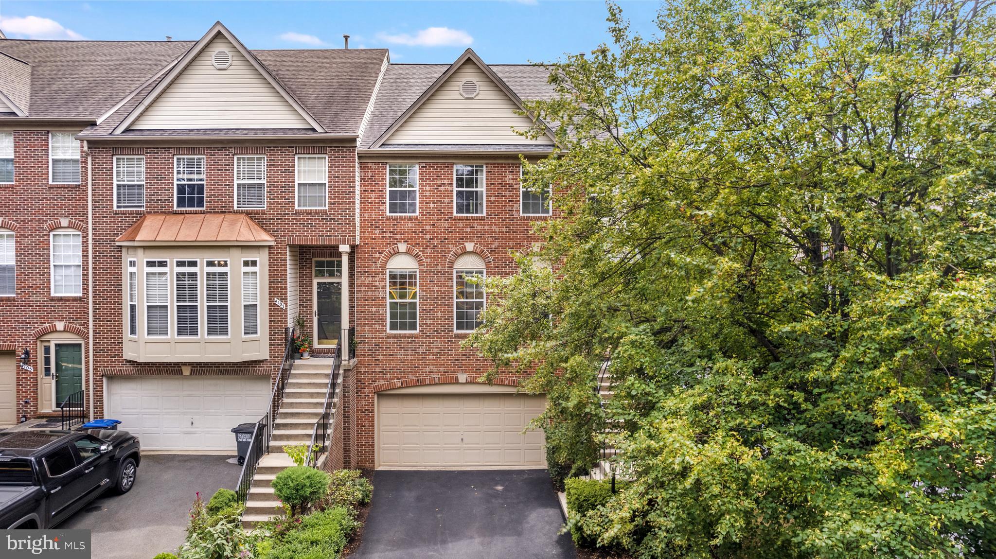 4109 LECLAIR COURT