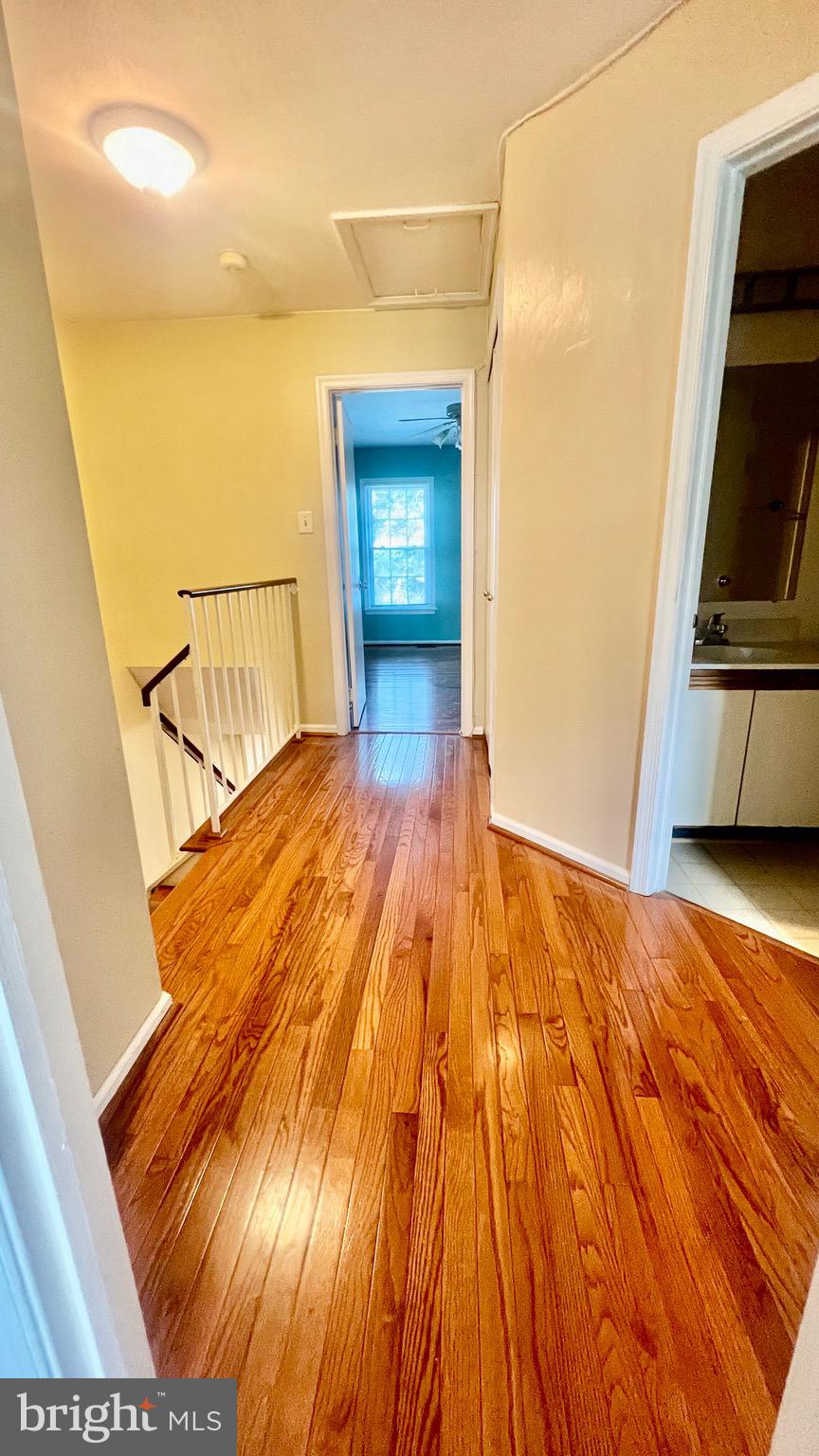 SILVER SPRING CNTRY CLUB - Residential Lease