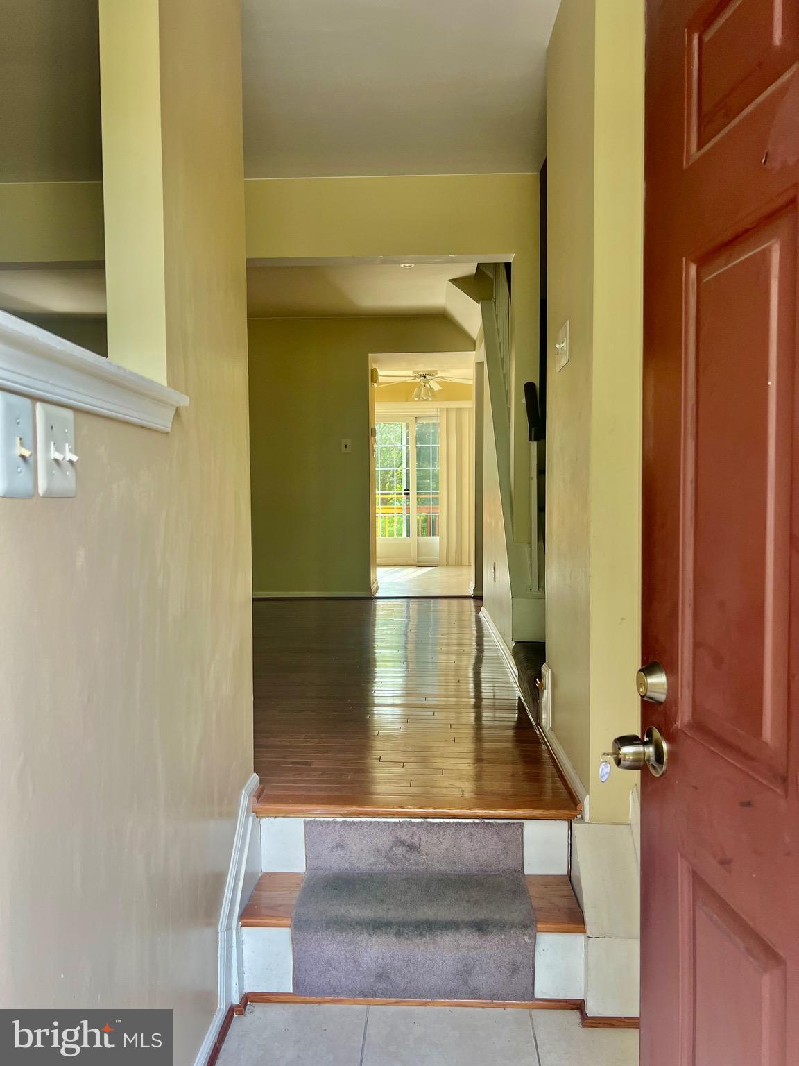 SILVER SPRING CNTRY CLUB - Residential Lease