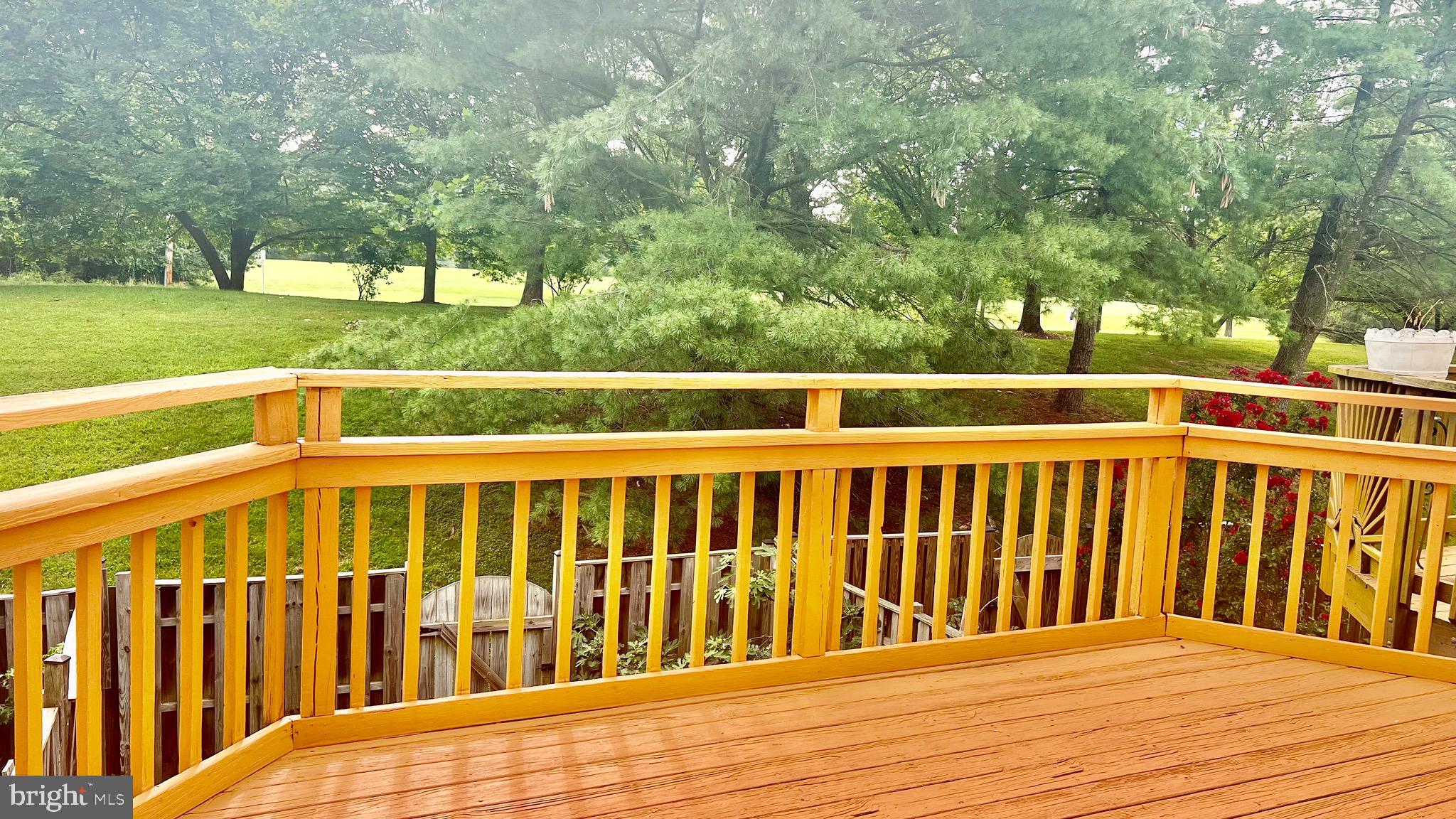 SILVER SPRING CNTRY CLUB - Residential Lease