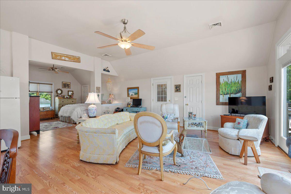 HOLLYWOOD BEACH - Residential