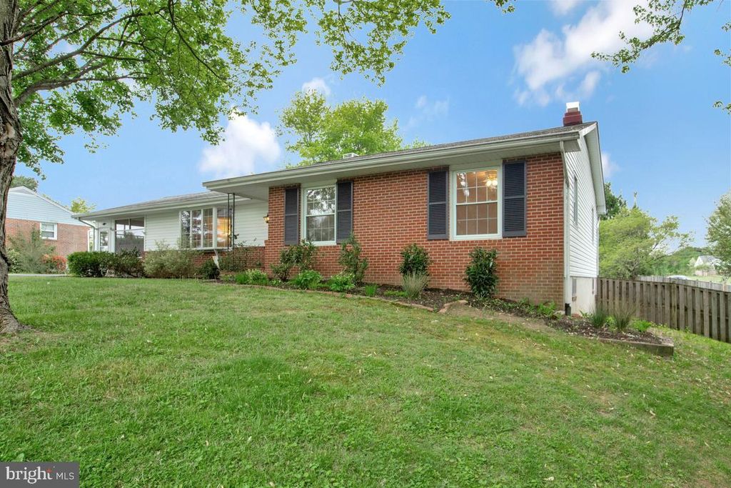 Photo of 9817 Millwick Drive, ELLICOTT CITY, MD 21042 (MLS # MDHW2067324)