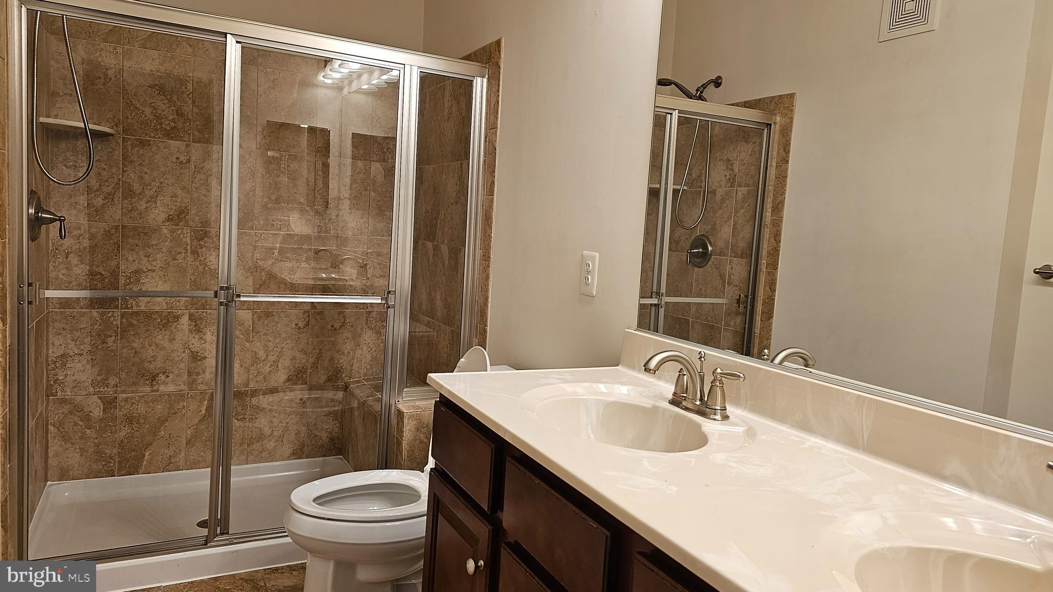 LEE SQUARE - Residential Lease