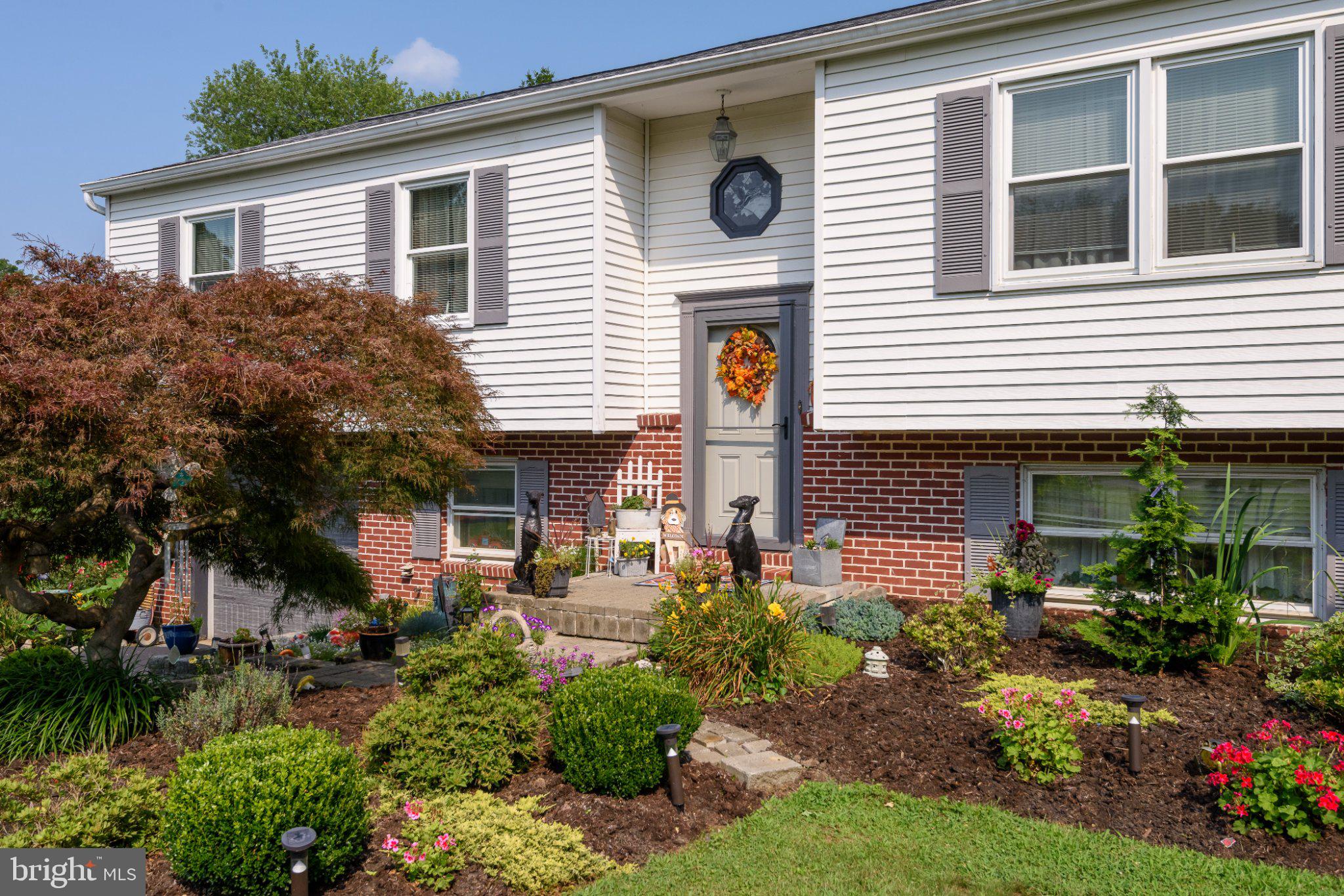 112 CLEARFIELD LANE