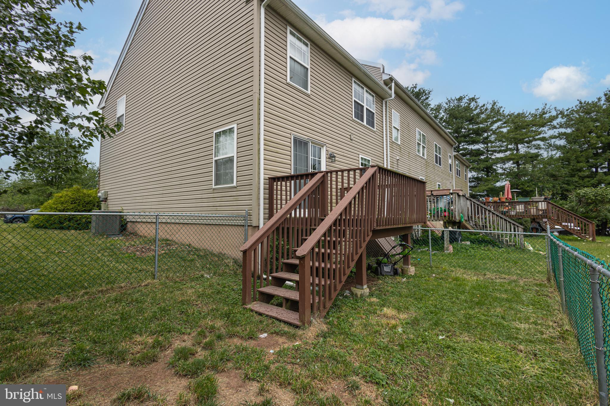 RICHLAND GREENE - Residential