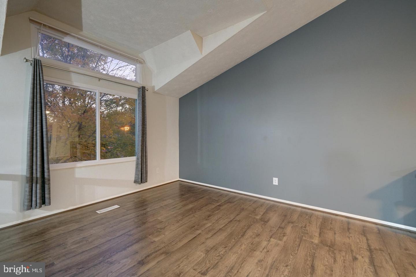 HARMANS WOODS - Residential Lease