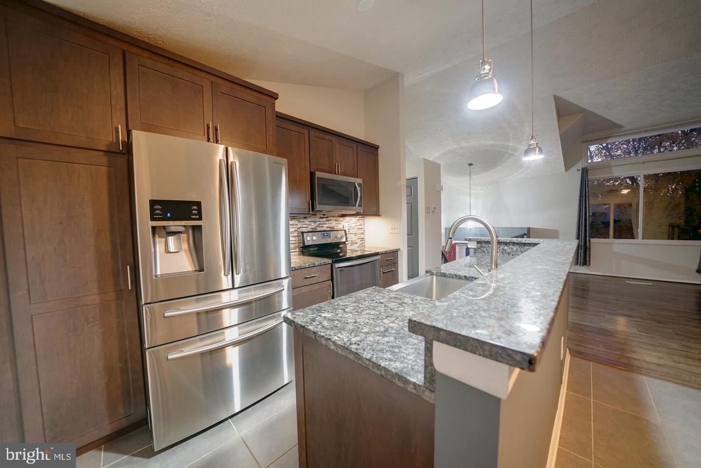 HARMANS WOODS - Residential Lease