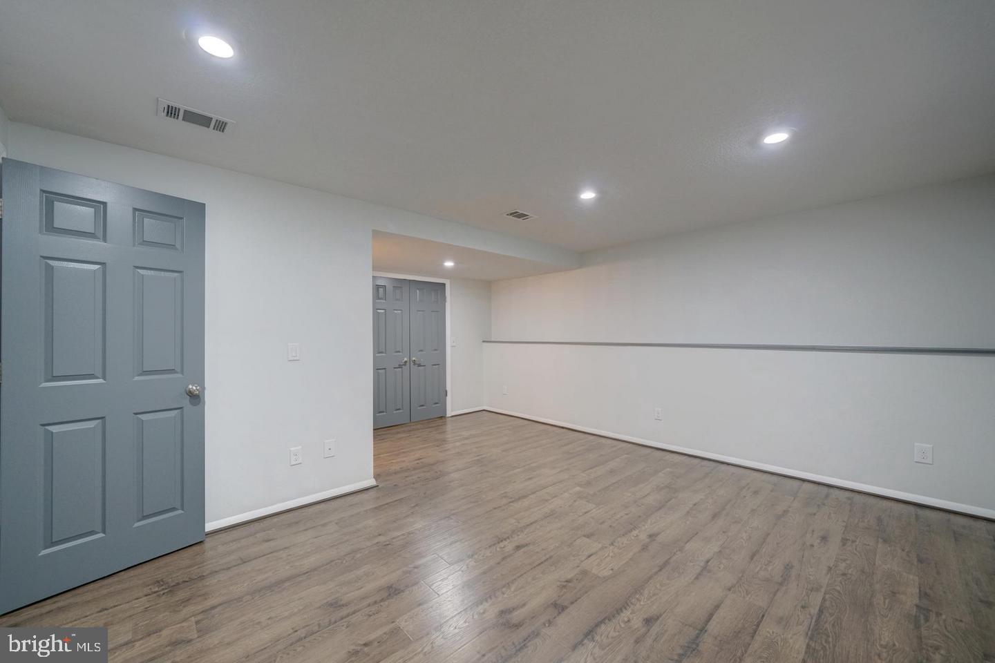 HARMANS WOODS - Residential Lease