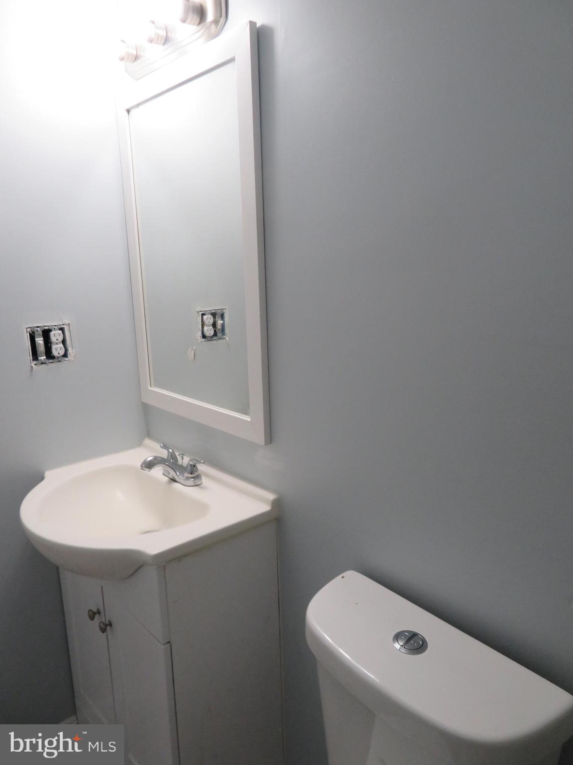 GLENARDEN WOODS - Residential Lease