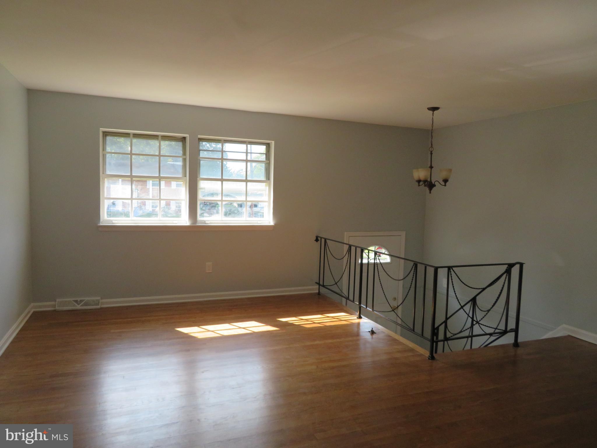 GLENARDEN WOODS - Residential Lease