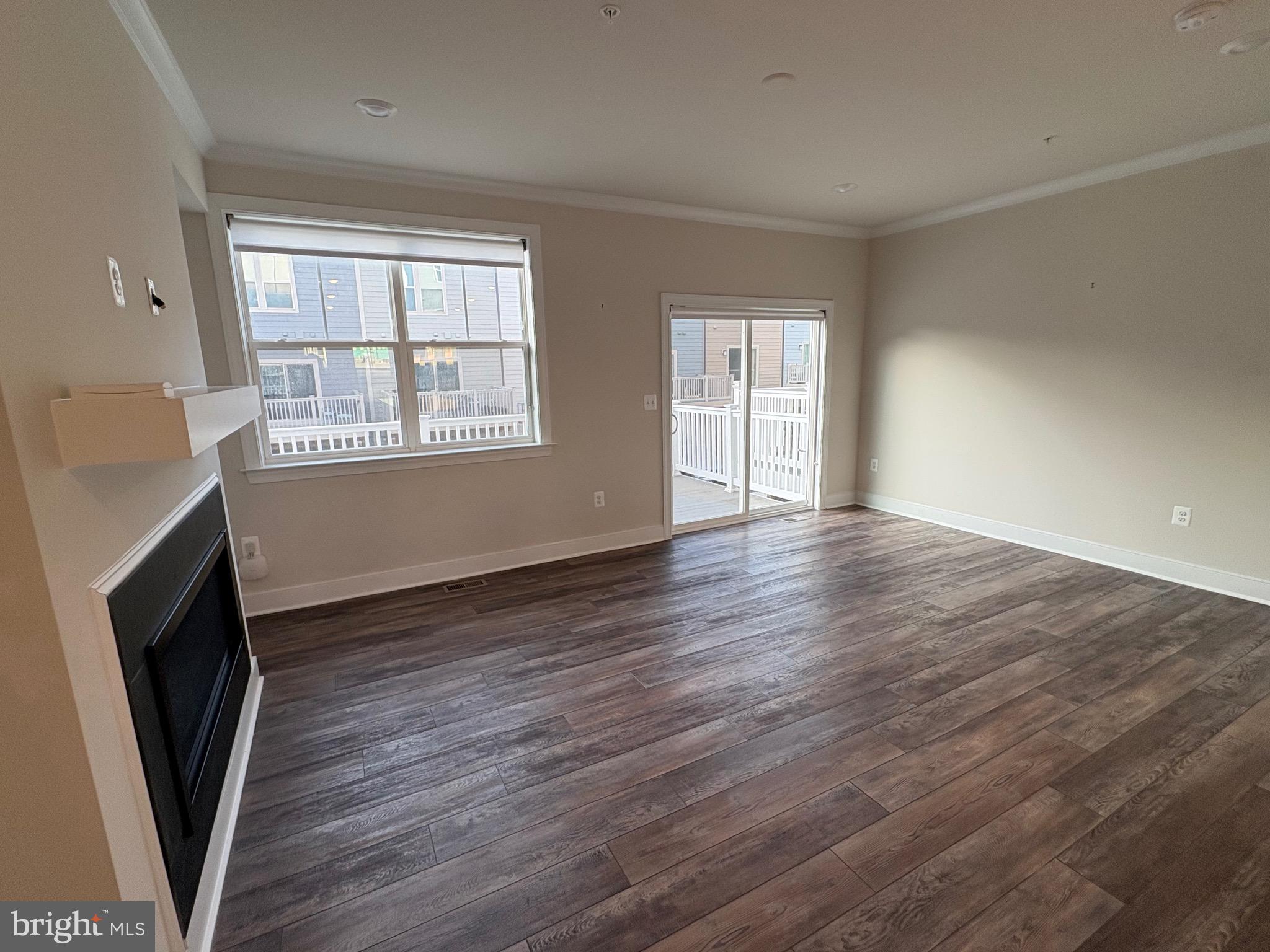 CROWN FARM - Residential Lease