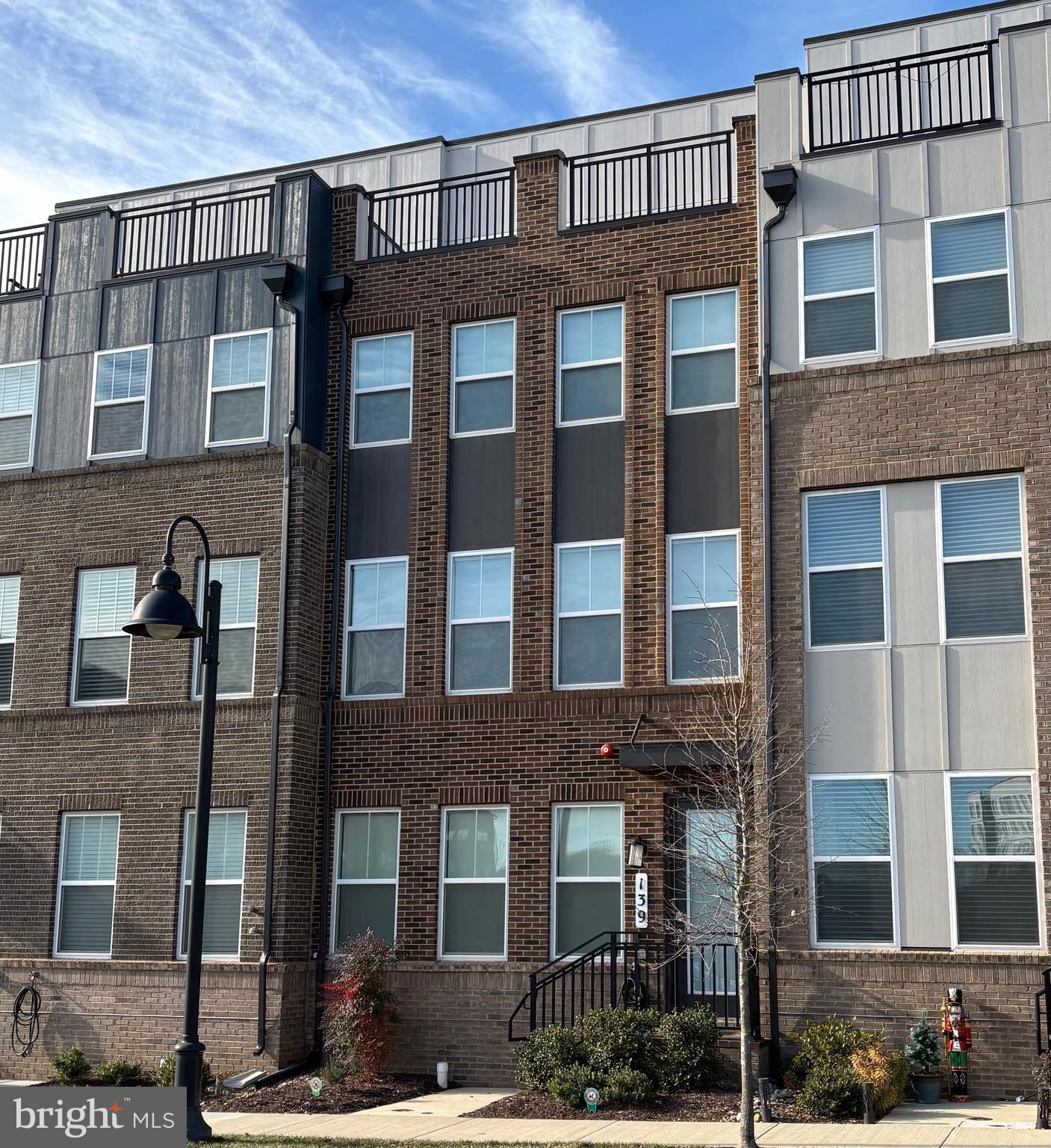 CROWN FARM - Residential Lease