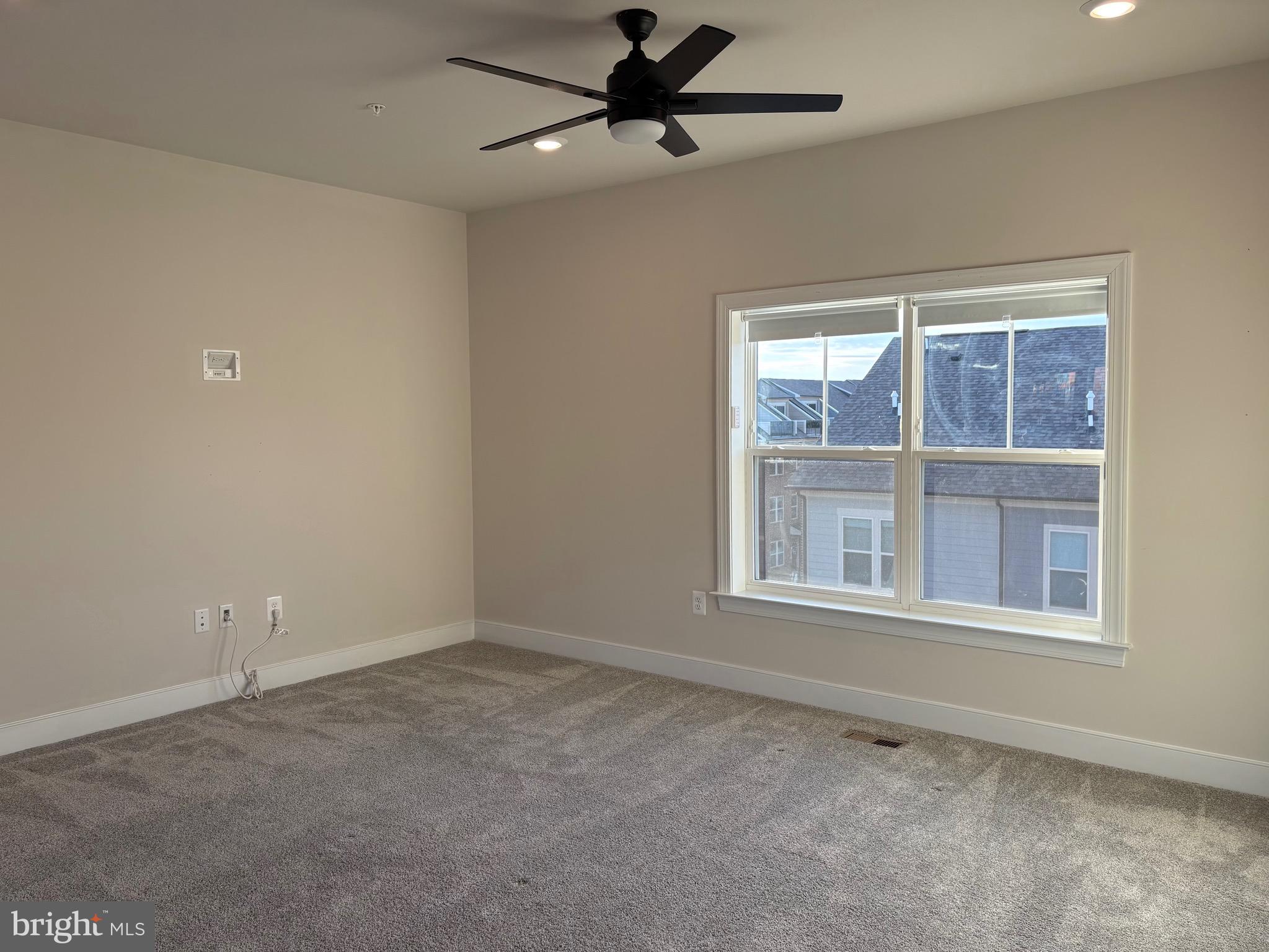 CROWN FARM - Residential Lease