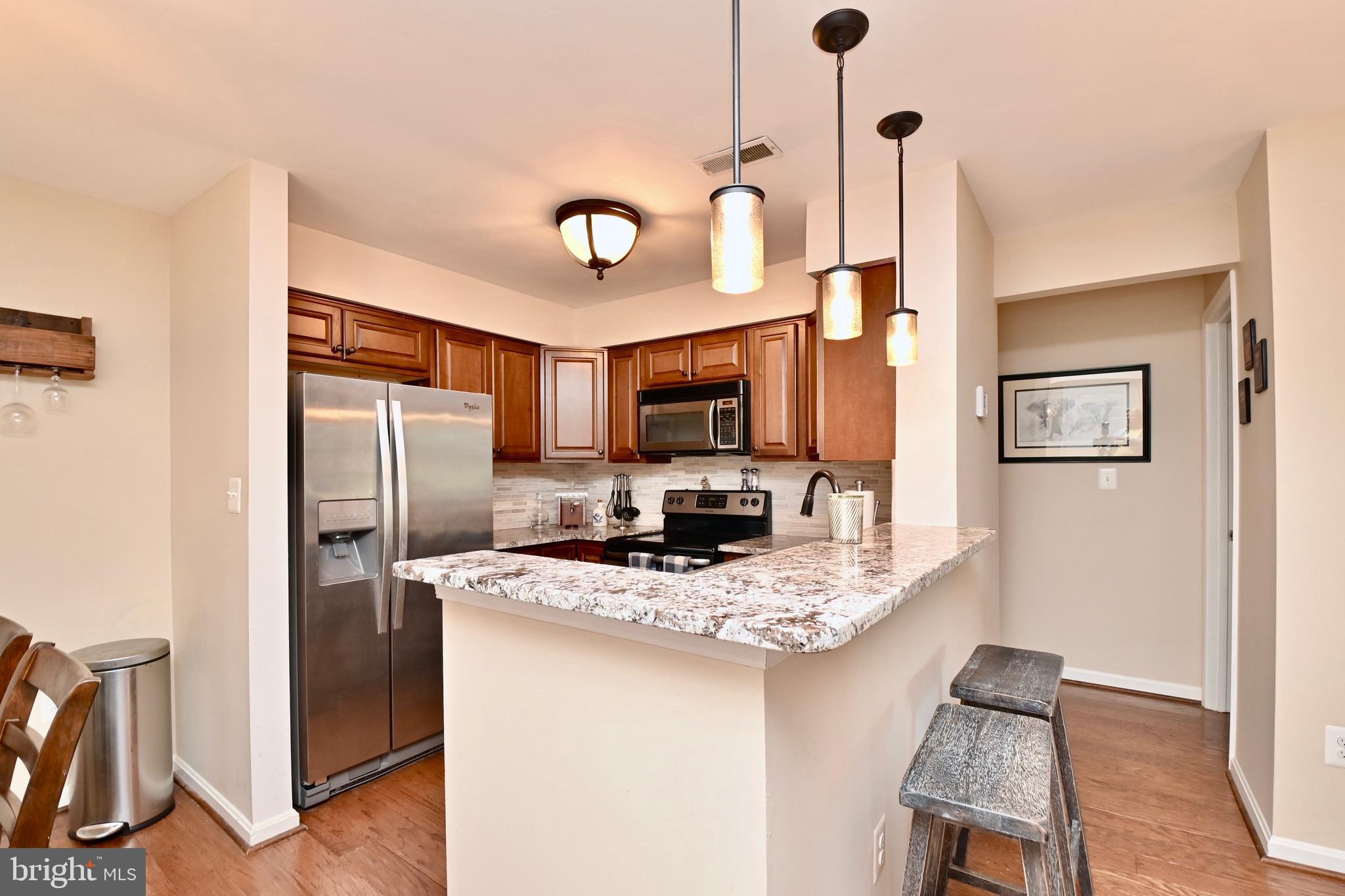 VICTORIA CROSSINGS AT MANCHESTER LAKES - Residential